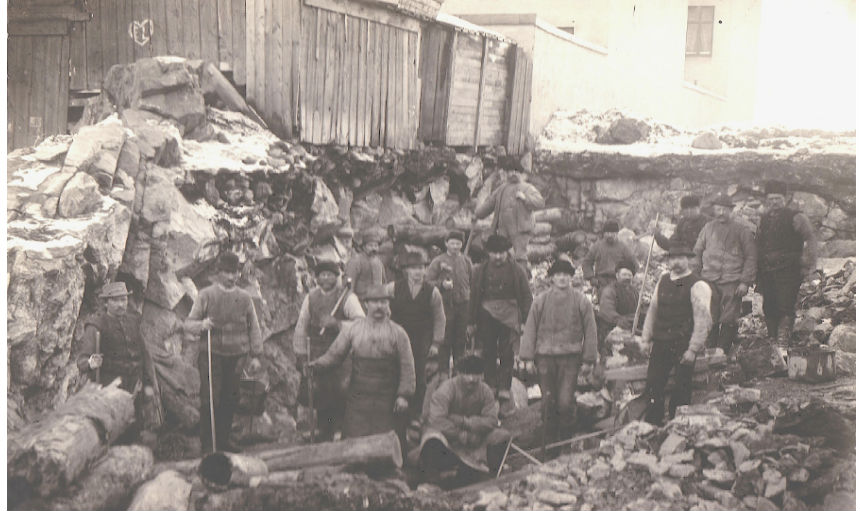 Grundarbeten på Västmannagatan år 1900. Foto hos Olle Meyer.